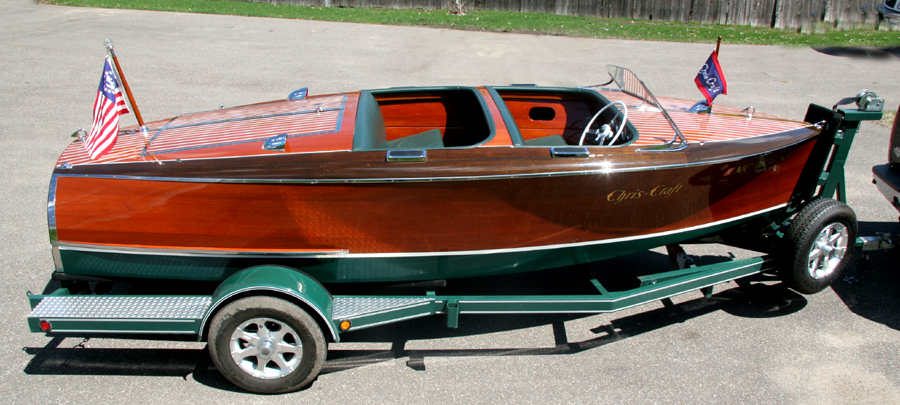 1942 17' Chris Craft Barrel Back Antique Boat