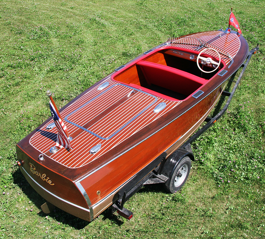 1947 17' Chris Craft Deluxe Runabout for sale