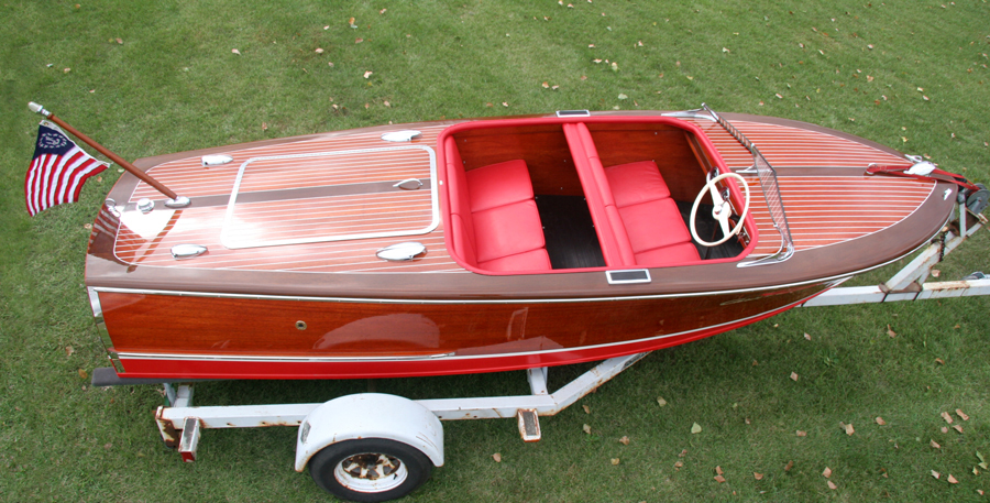 Chris Craft 17 ft Deluxe Runabout Double Cockpit upholstery