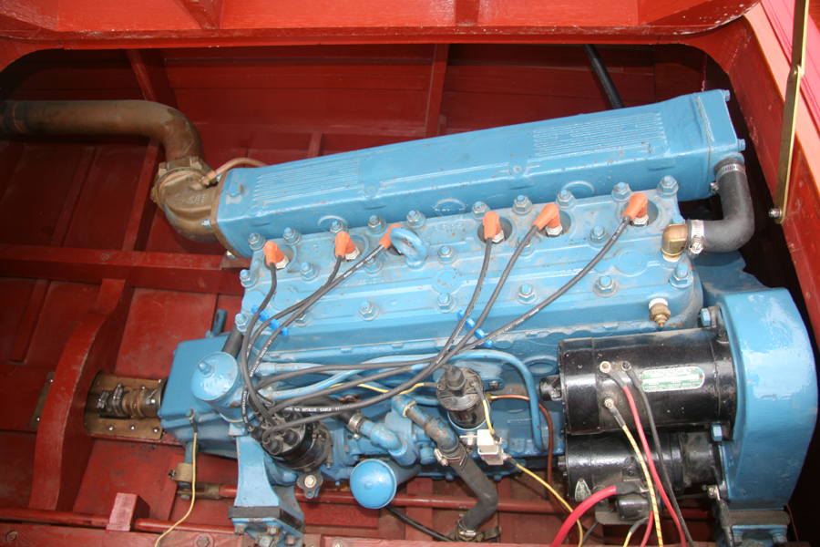 Chris Craft 6 cylinder engine