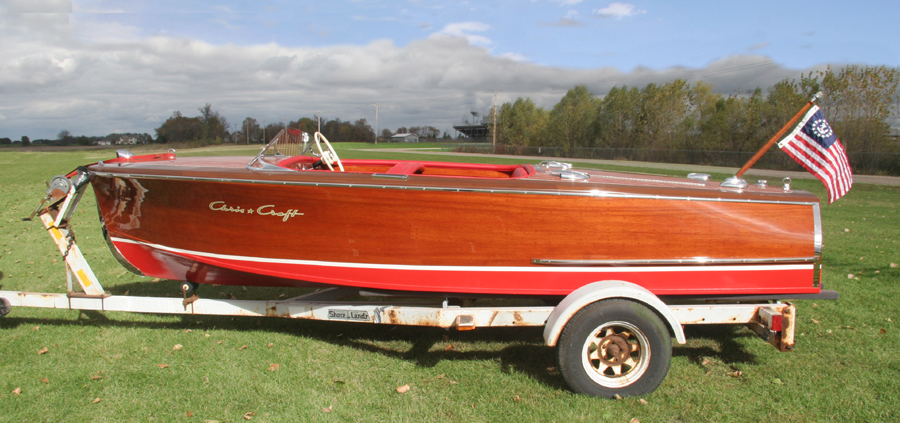 1948 17' Chris Craft Deluxe Runabout Double Cockpit side view 