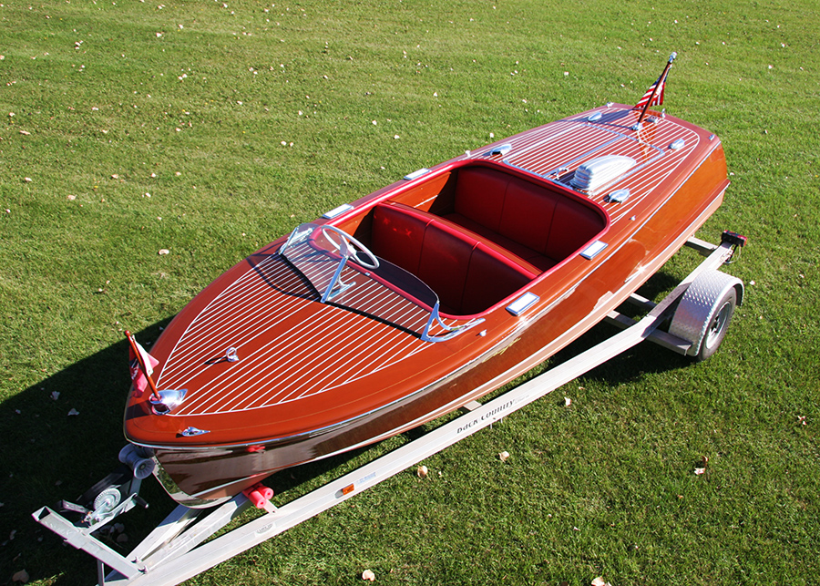 17' Chris-Craft Deluxe Runabout