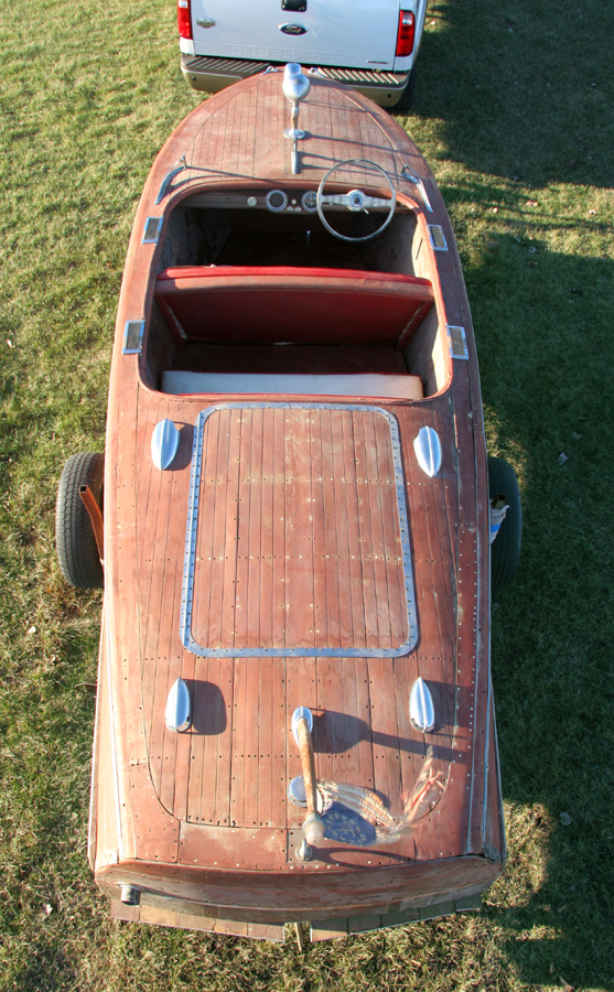 1947 Chris Craft 17' Deluxe Runabout