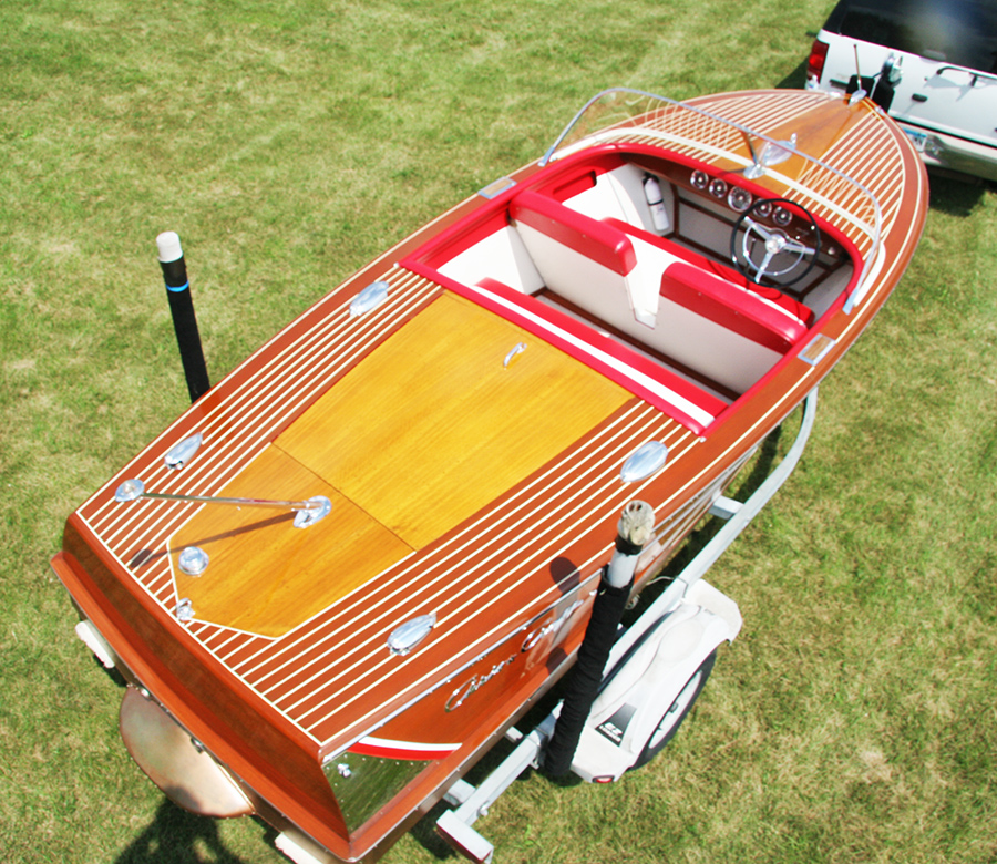 1959 18' Chris Craft Capri overhead view