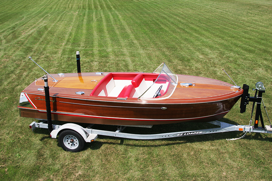 1959 18' Chris-Craft Capri with trailer