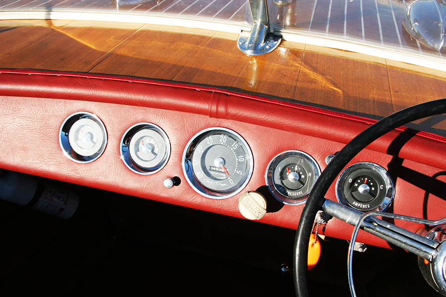 1958 Chris Craft Continental dash board