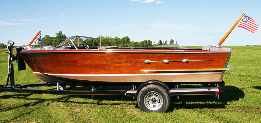 18' Chris Craft Continental Classic Boat