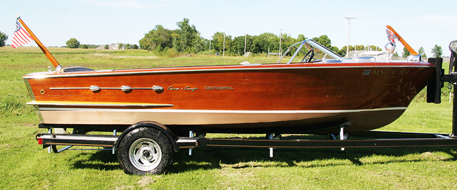 Classic Chris Craft 18' Continental Utility