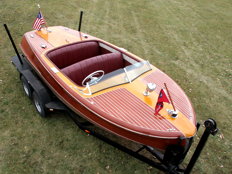 1952 18' Chris Craft Riviera Runabout