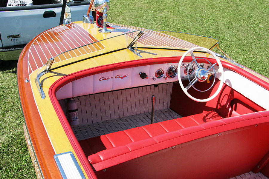 1950 18' Chris Craft Riviera Runabout