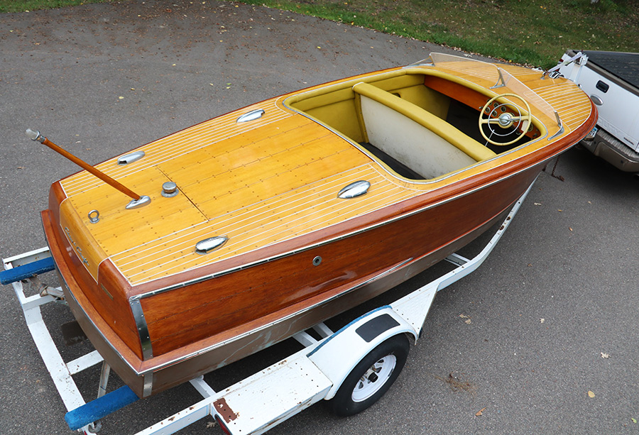 18 ft Chris Craft Riviera Runabout