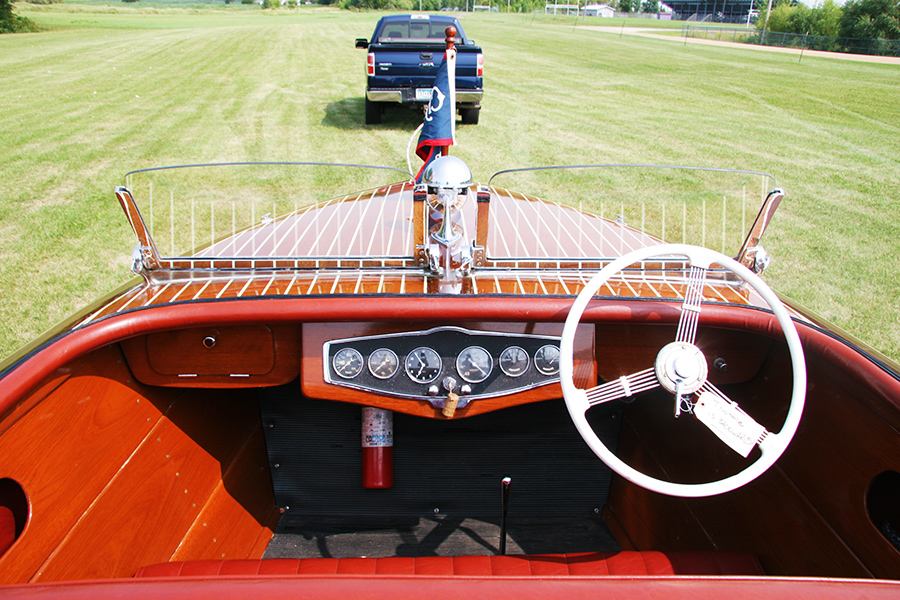 19' Chris Craft Barrel Back Cockpit