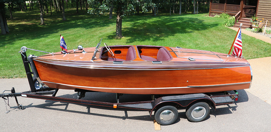 Chris Craft 19' Barrel Back