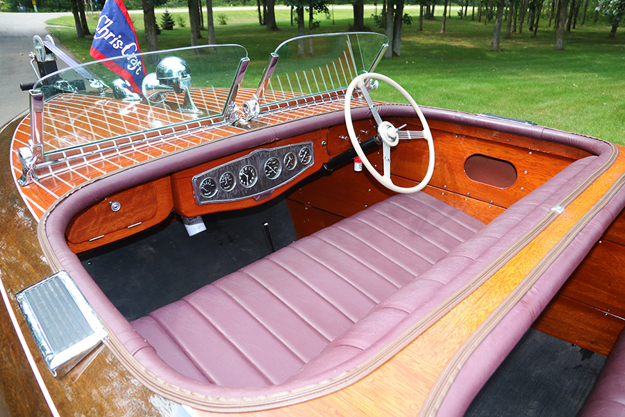 Chris Craft 1939 19' Custom Runabout 