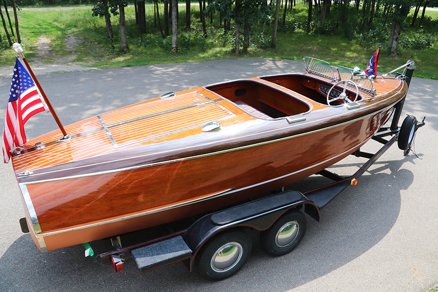 Chris Craft 19' Barrel Back for sale with new 5200 bottom
