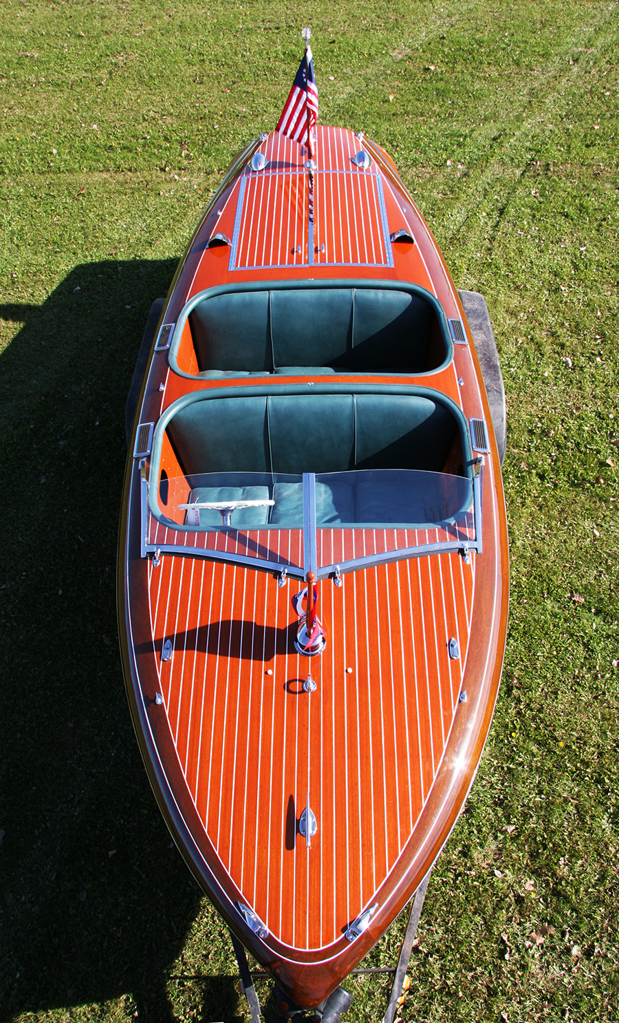 19' Chris Craft Barrel Back front deck