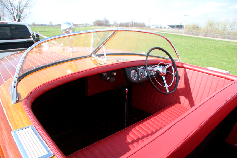 Chris Craft 19' Capri dashboard and steering wheel