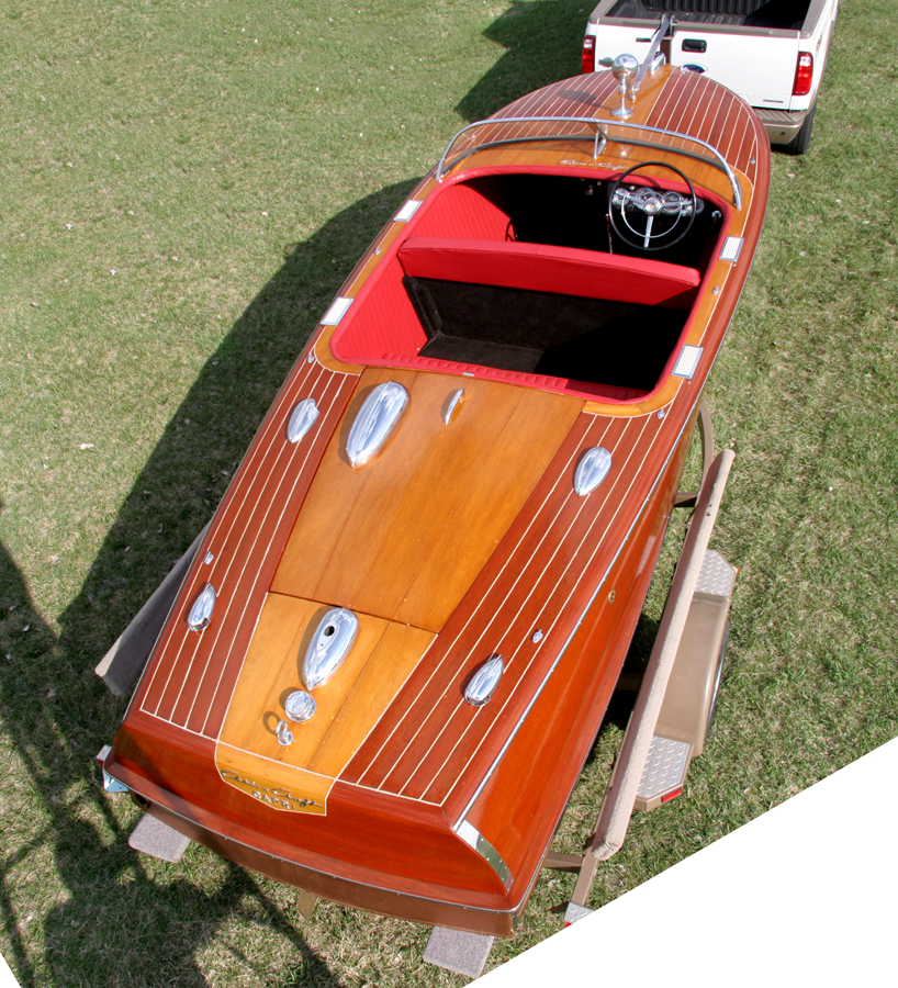 Chris Craft Capri with engine scoop on hatch