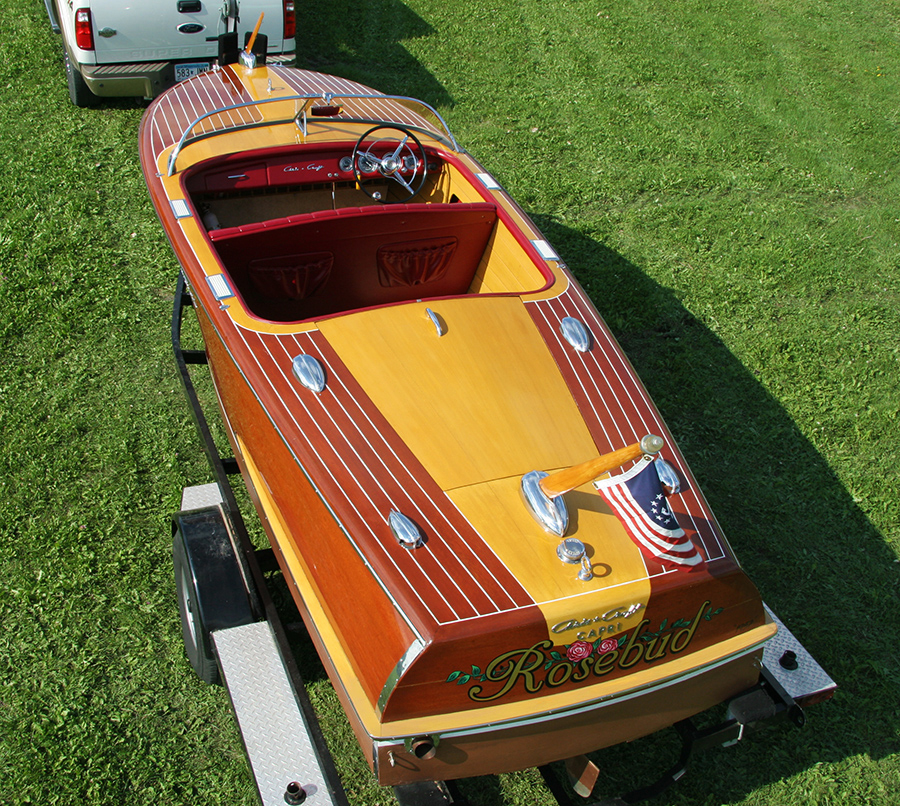 1957 19' Chris Craft Capri transom