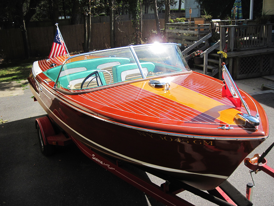 1961 19' Chris Craft Capri