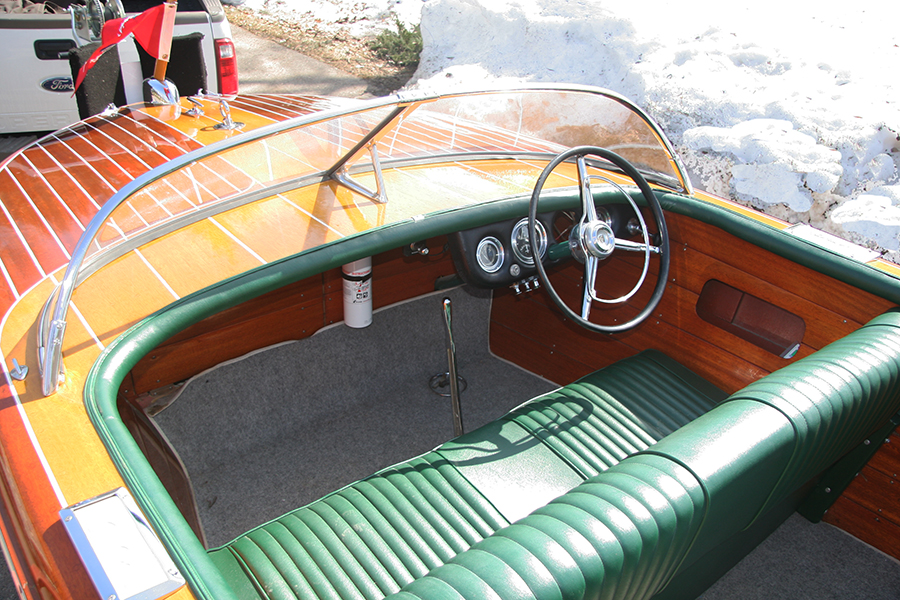 1956 19' Chris Craft Capri for sale - Dashboard and Steering Wheel