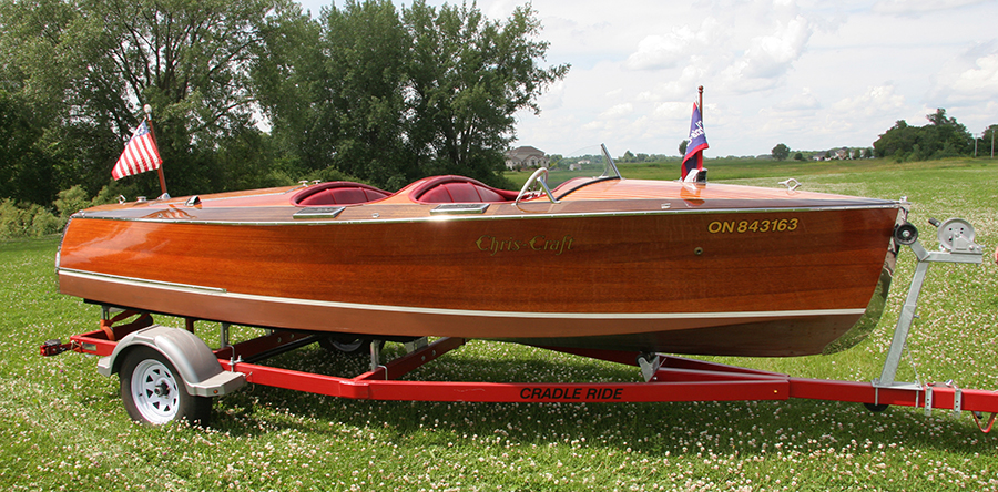 Chris Craft 19' Custom Runabout