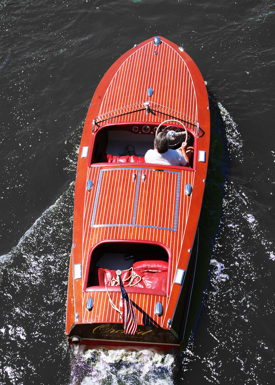 Classic Chris Craft 19' Racing Runabout Wooden Boat for sale