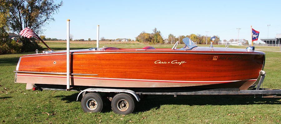 1954 20' Chris Craft Riviera starboard side view