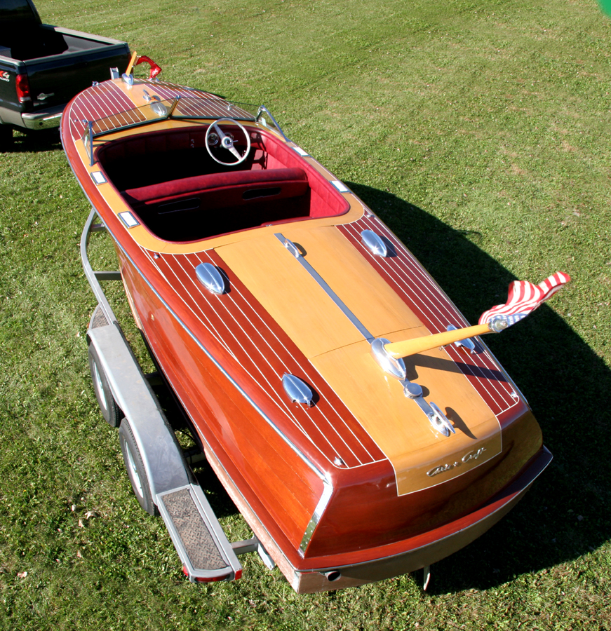 classic boats - 1946 20' Custom Runabout