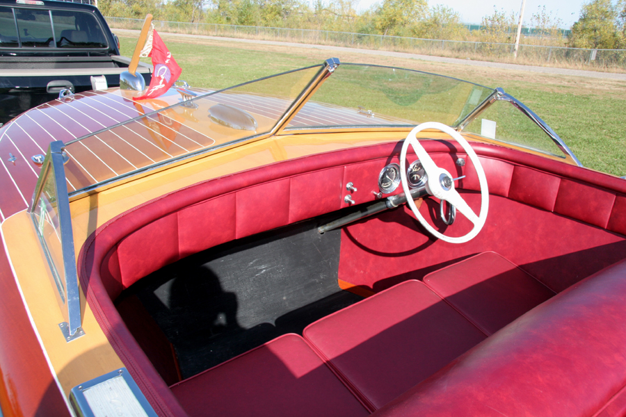 Chris Craft 20' Custom Runabout