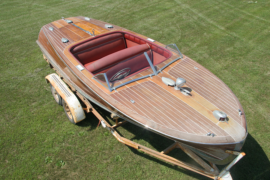 Classic Wooden Boat: Chris-Craft 20' Custom Runabout