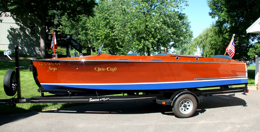 Antique Boats - 20 Triple Cockpit