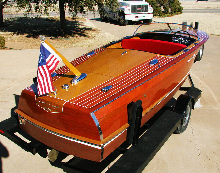 Classic Chris Craft 21' Capri For Sale