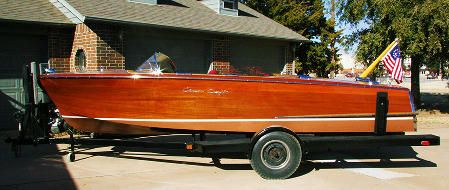 Classic Chris Craft 21 Ft Runabout For Sale