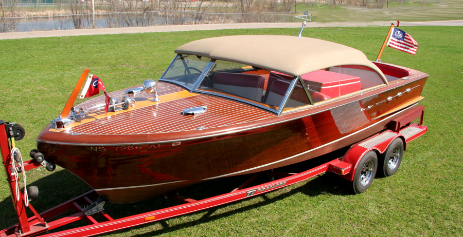 Chris Craft 22' Continental Hardtop front view
