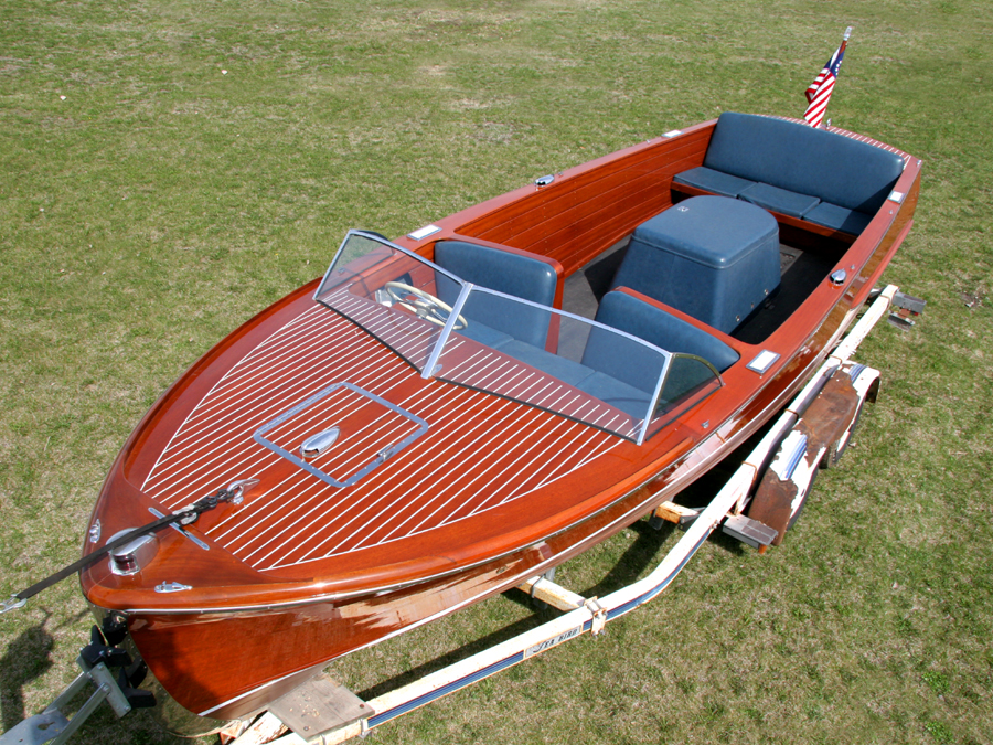 22 ft Chris-Craft Sportsman