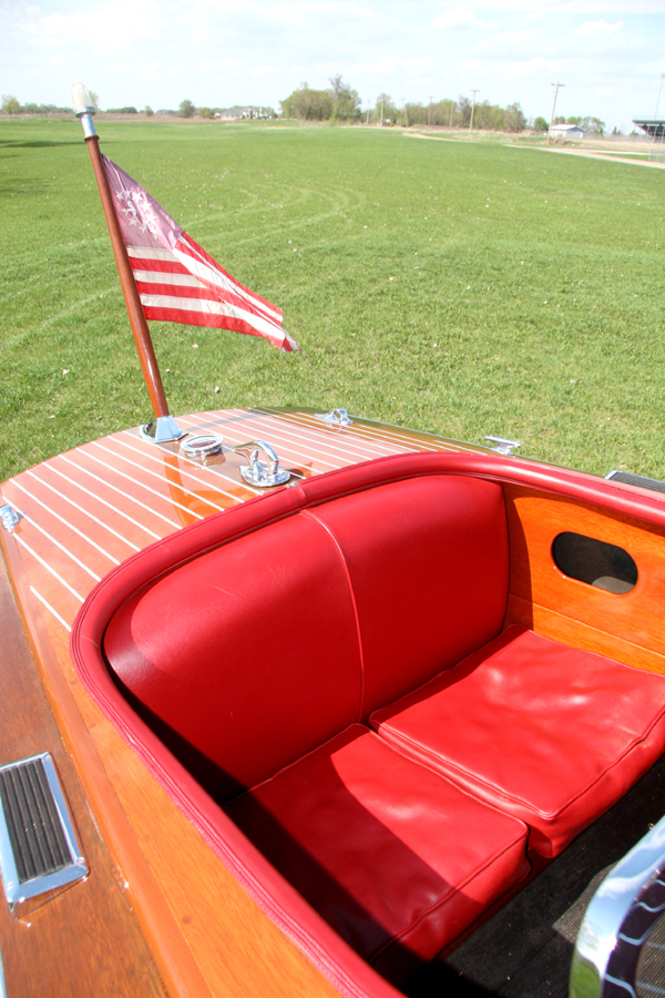 1937 25' Chris Craft Triple Cockpit Runabout 3rd Cockpit