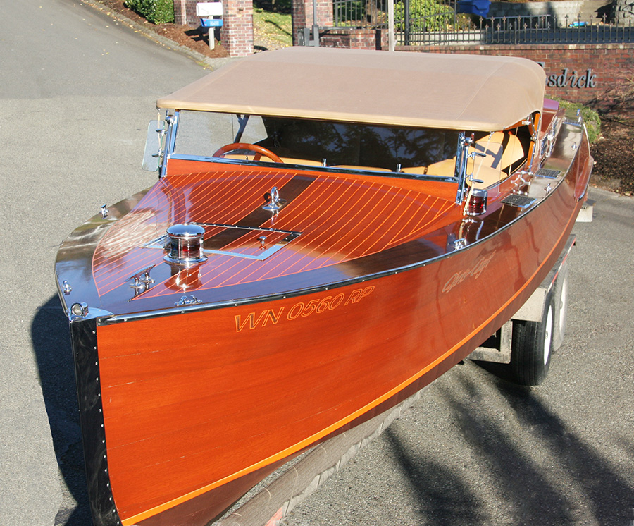 1928 26' Chris Craft Triple Cockpit front deck