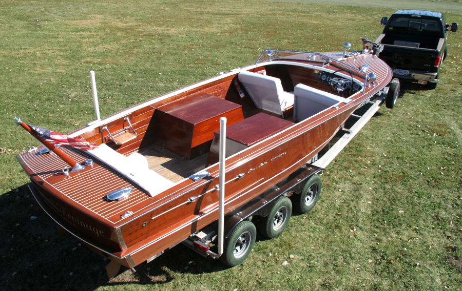 1956 26' Chris Craft twin engine Continental, rare