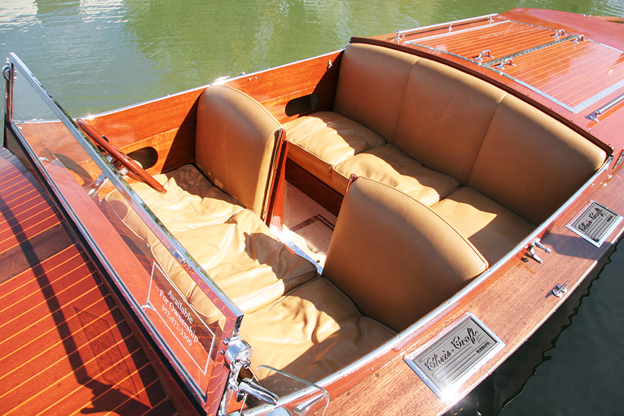 1928 Chris Craft 26 ft Triple Cockpit seats and windshield