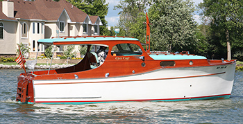 Chris Craft 28 ft Cabin Cruiser