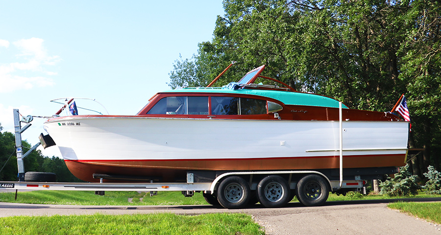 1957 28' Chris Craft Sedan Classic Wooden Boat