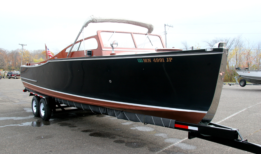 Antique Boats - 29' Sportsman Twin Engine