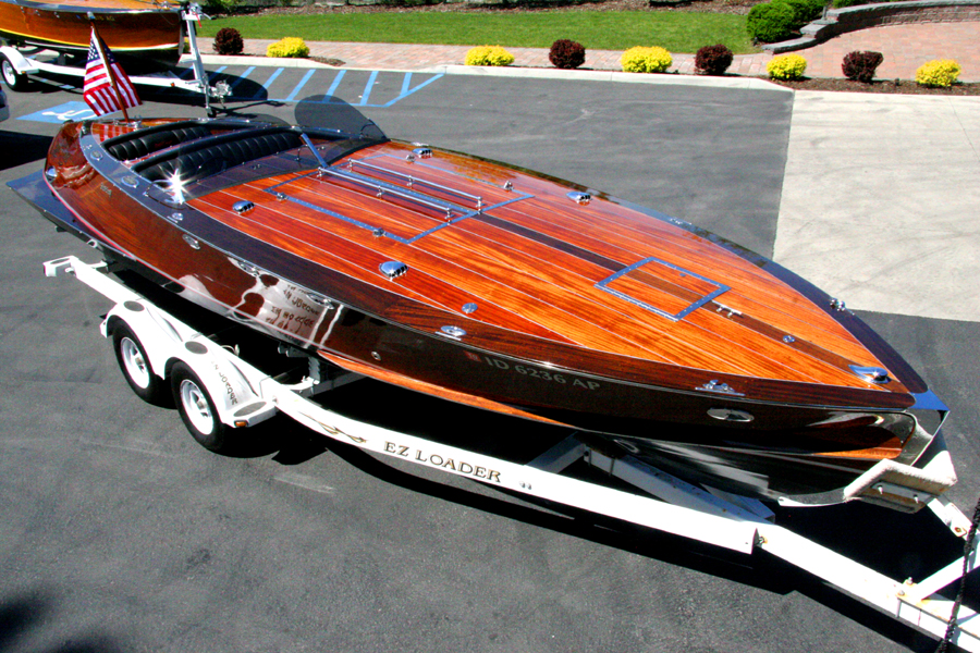 2005 29' Stan Craft Torpedo Classic Wooden Boat