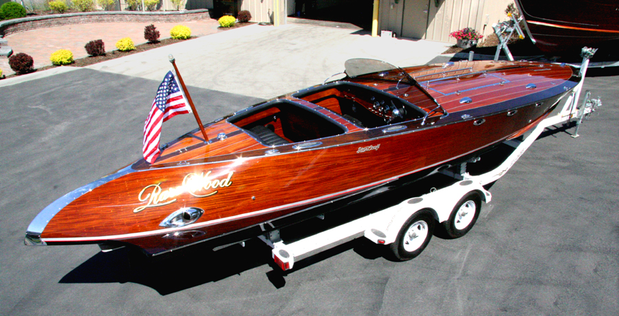 2005 29' Stan Craft Torpedo Classic Wooden Boat