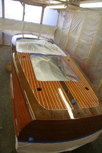 varnish-booth-for-wooden-boat-300px-22k