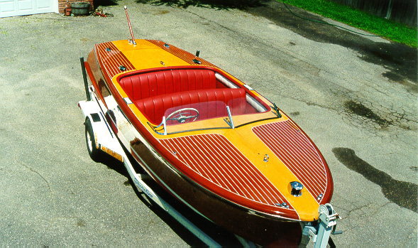 Classic Boats - 1950 - 1954 Chris Craft Riviera Runabout