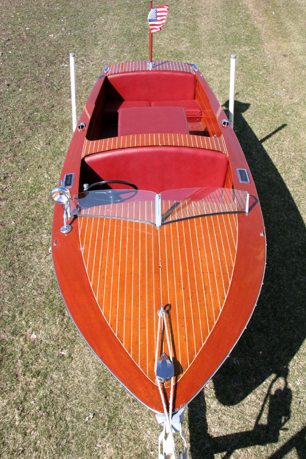 LaPointe's Antique &amp; Classic Wooden Boats &amp; Motors