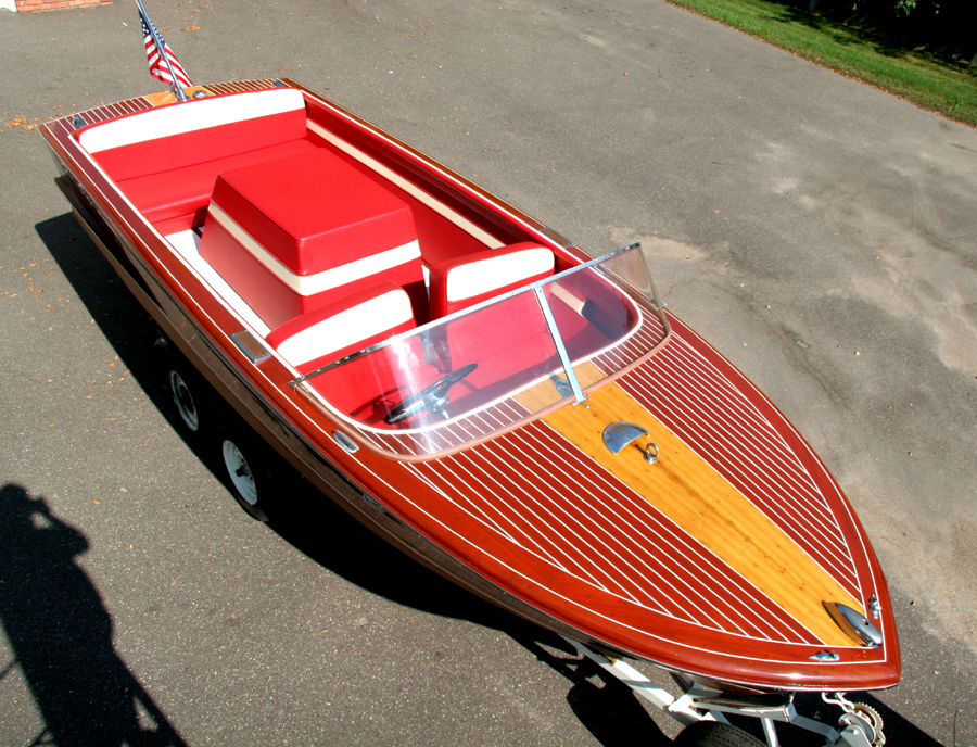 1959 Continental - Classic Wood Boat