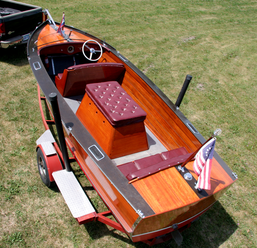 1940 18 12' Gar Wood Antique Boat